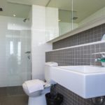 McRae Street, Melbourne Apartment - bathroom