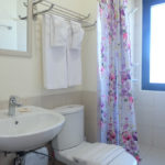 Icon Plaza Studio Apartment - BGC - bathroom