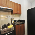 Greenbelt Chancellor studio apartment - kitchen