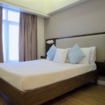 The Red Oak at Two Serendra - bedroom