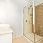 Viaduct Harbour, Auckland - apartment bathroom