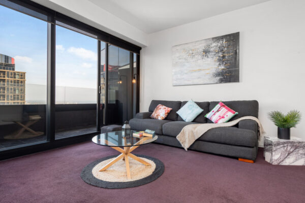 Eureka apartment 4503 - living room