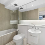 Shelley St, Sydney - apartment 701 bathroom