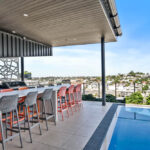 La Vida Apartments, Brisbane Apartment - pool and bbq area