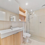 Spire Apartments, Brisbane Apartment 3506 - bathroom