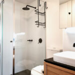 Flinders St, Adelaide apartment 805 - bathroom