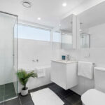 Hindmarsh Sq, Adelaide apartment 301 -bathroom