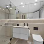 23 Shelley St, Sydney - apartment 711 bathroom