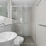 23 Shelley St, Sydney - apartment 1210 bathroom