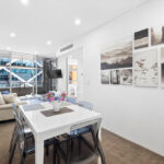 23 Shelley St, Sydney - apartment n1207 - dining and living room