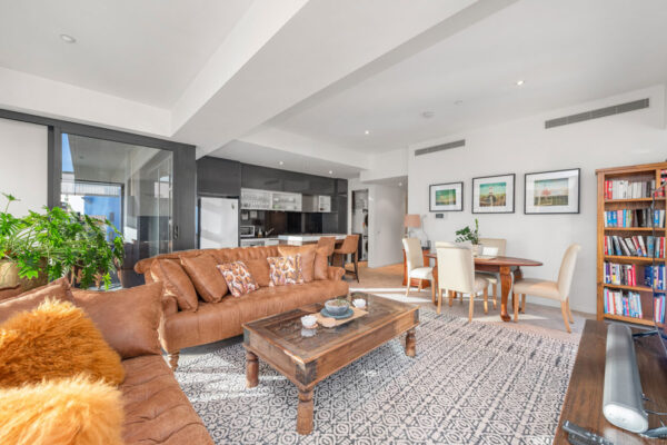 Eureka apartment 1304 - living room