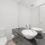 Eureka apartment 1304 - bathroom